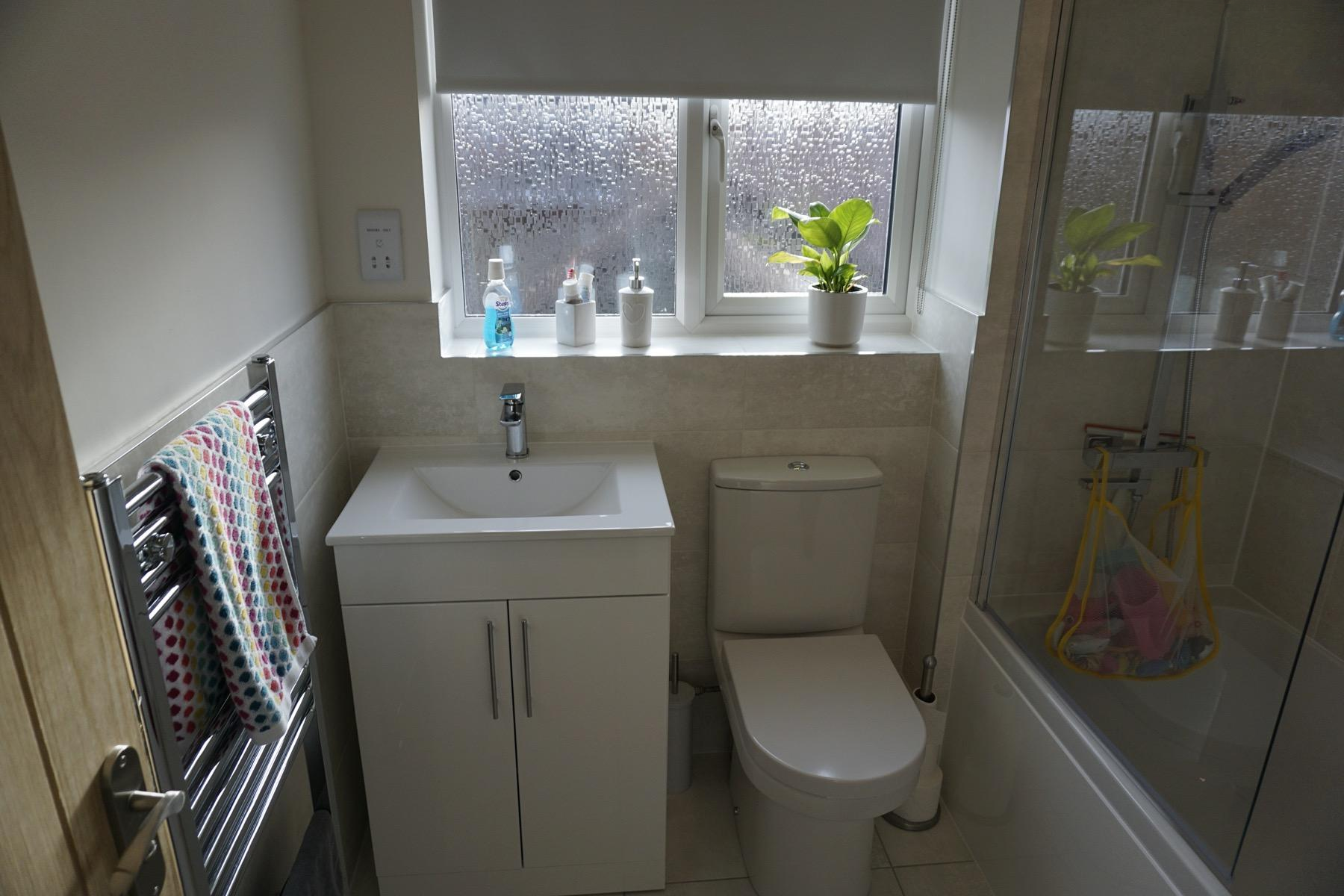 Master bathroom, cloakroom and en-suite renovation in Newport Pagnell