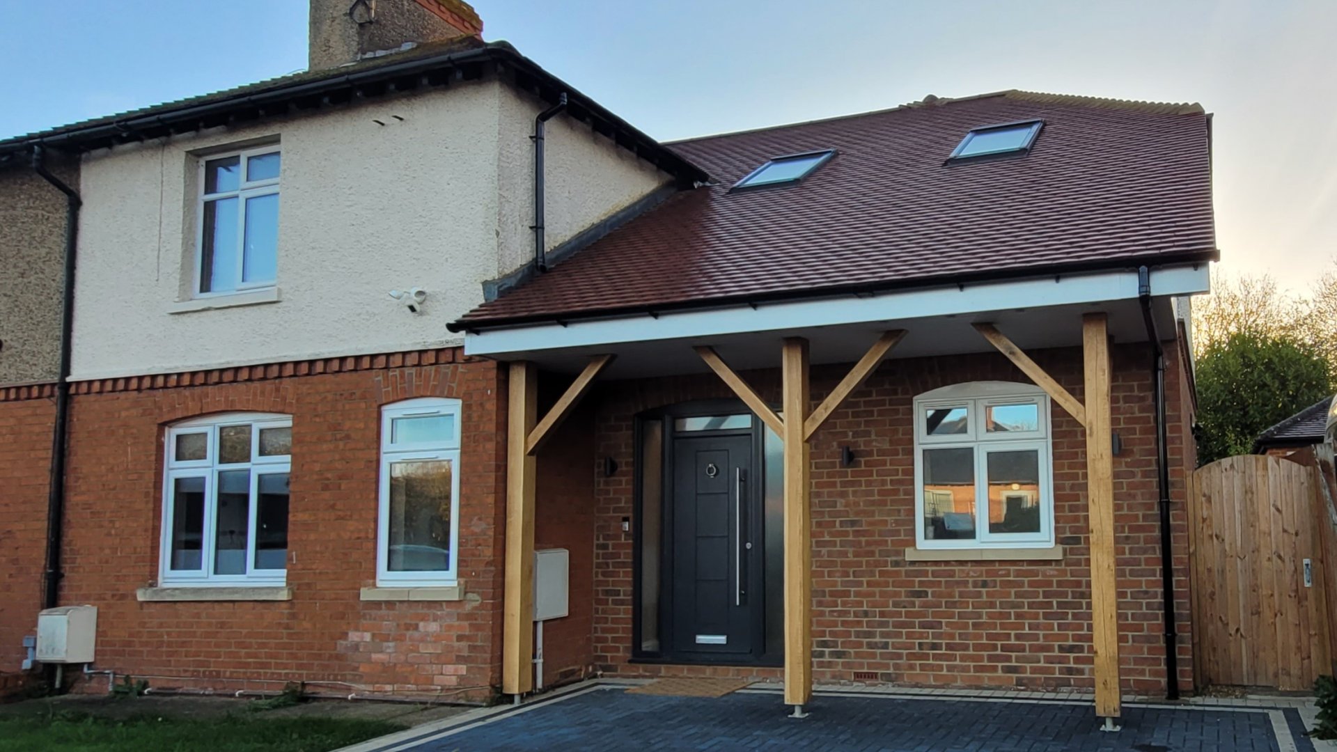 Impressive two storey side and single storey rear extension with modern design in Loughton, Milton Keynes